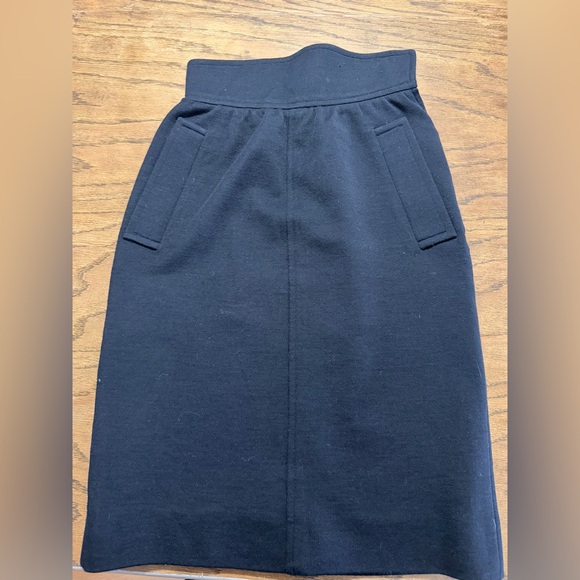Vintage Yves Saint Laurent Classic Navy Wool Pencil Skirt with pockets - Picture 2 of 6